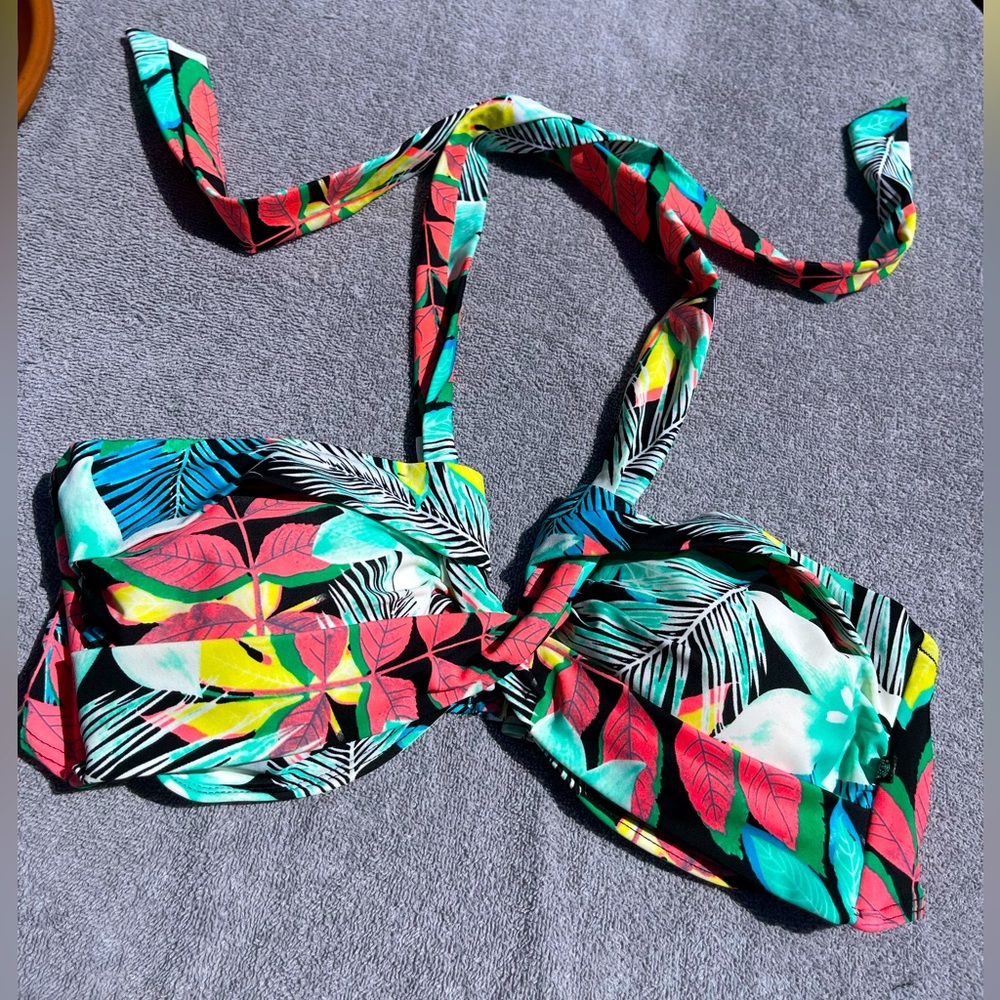 Island Bikini Top
